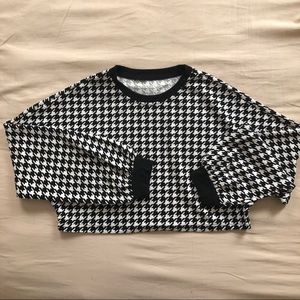 Houndstooth Long Sleeve Crop